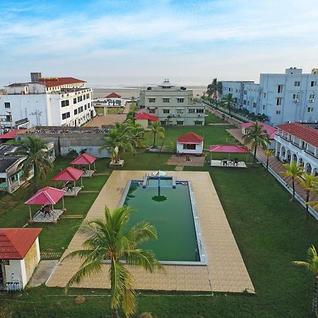 Silver Sand Eco Resort !! Beachfront !! With Biggest Pool And Huge Open Area !! Ideal For Weddings !! Couple Friendly !! Mandarmani Extérieur photo
