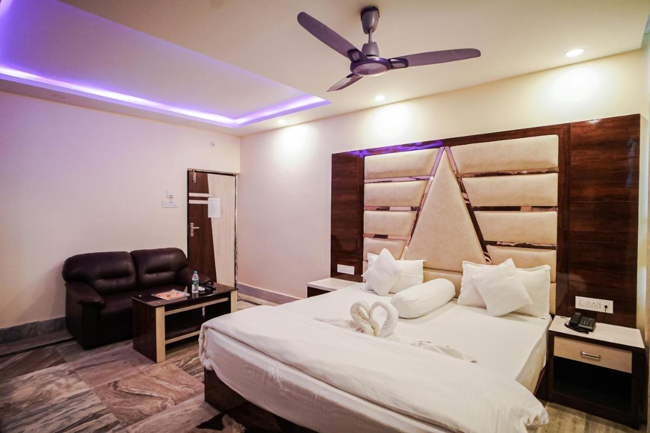 Silver Sand Eco Resort !! Beachfront !! With Biggest Pool And Huge Open Area !! Ideal For Weddings !! Couple Friendly !! Mandarmani Extérieur photo