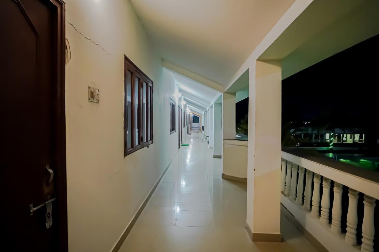 Silver Sand Eco Resort !! Beachfront !! With Biggest Pool And Huge Open Area !! Ideal For Weddings !! Couple Friendly !! Mandarmani Extérieur photo