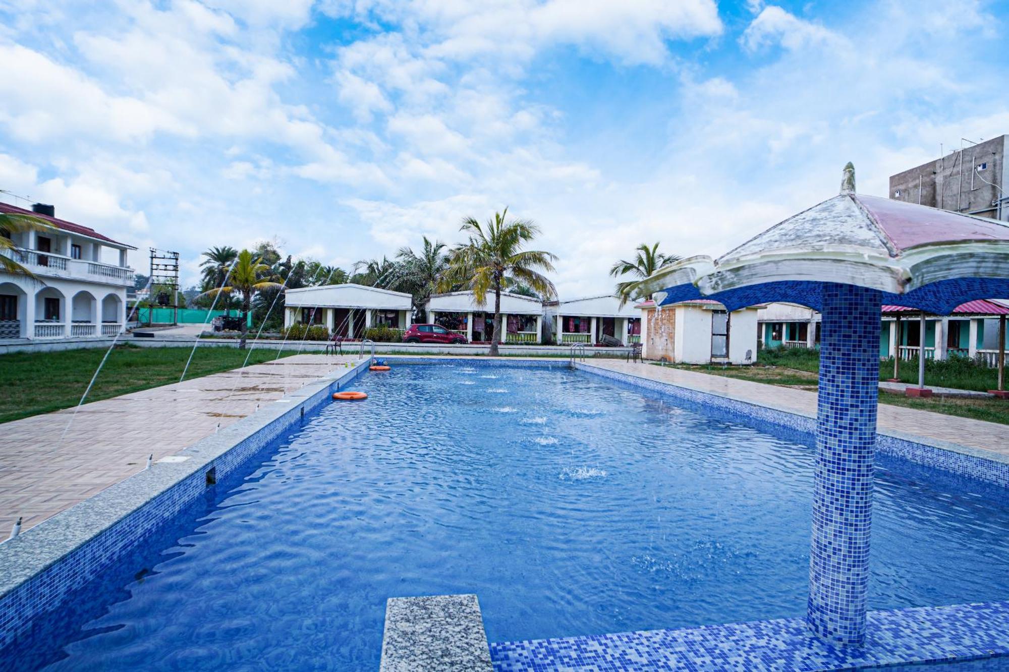 Silver Sand Eco Resort !! Beachfront !! With Biggest Pool And Huge Open Area !! Ideal For Weddings !! Couple Friendly !! Mandarmani Extérieur photo