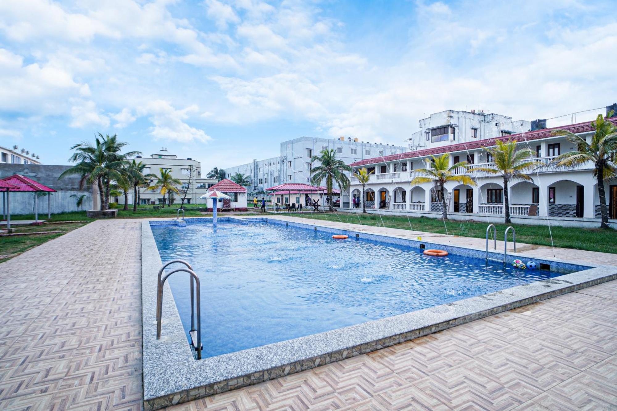 Silver Sand Eco Resort !! Beachfront !! With Biggest Pool And Huge Open Area !! Ideal For Weddings !! Couple Friendly !! Mandarmani Extérieur photo